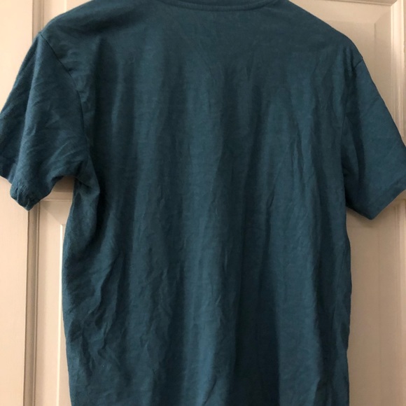 GAP plain T shirt - Picture 3 of 3